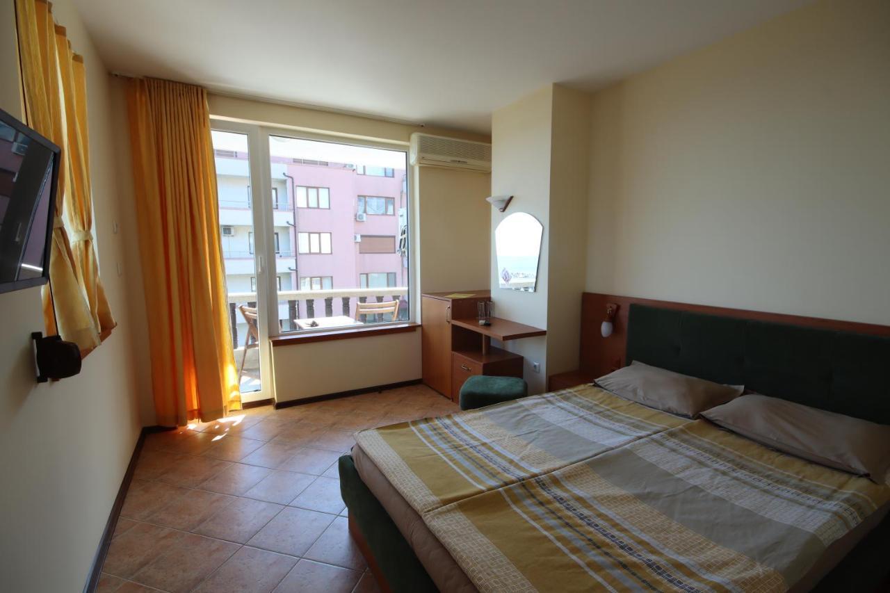 Hotel Continental Kiten  Zewnętrze zdjęcie